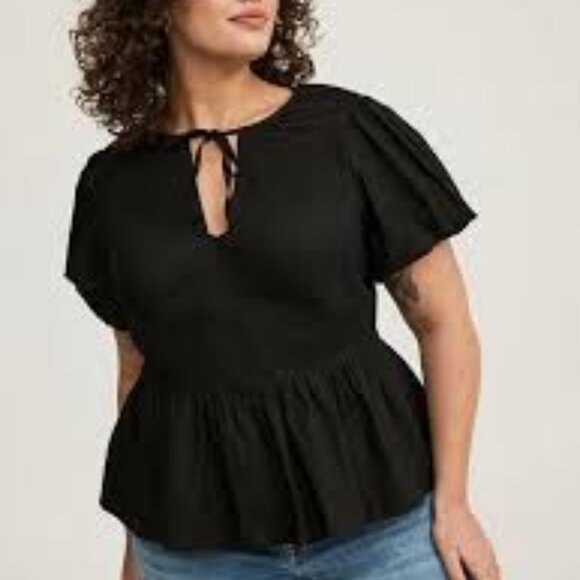 torrid Tops - NWT Torrid Black Sweetheart Peplum Top